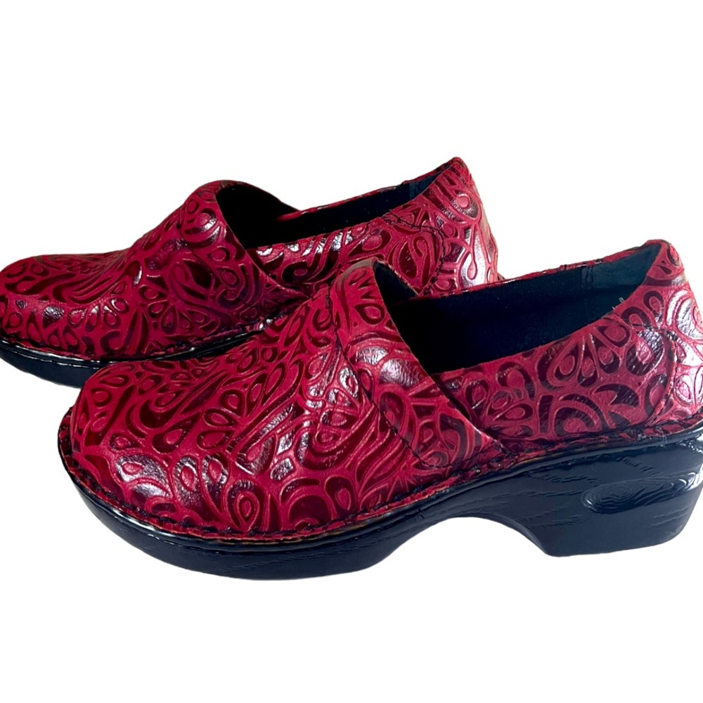 B.O.C.  LEATHER SHOES-SIZE 8